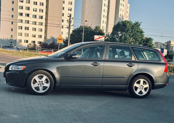 Volvo V50 cena 19990 przebieg: 183397, rok produkcji 2009 z Warszawa małe 191